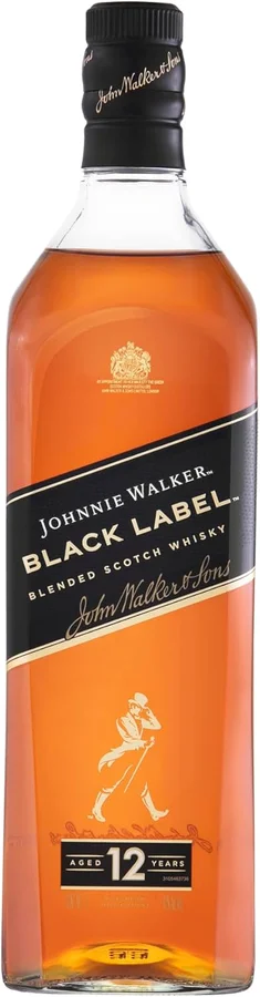 Garrafa do Johnnie Walker Black Label 12 anos em fundo branco